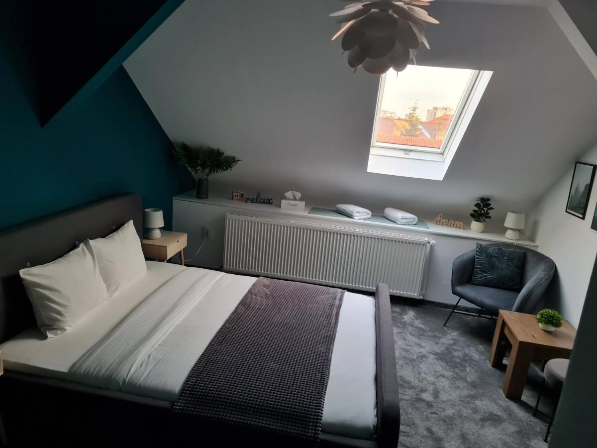 Bulevard Mansards Satu Mare Zewnętrze zdjęcie